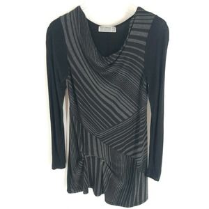 Deca de Vous a Nous Shirt Black Gray Stripe Tunic